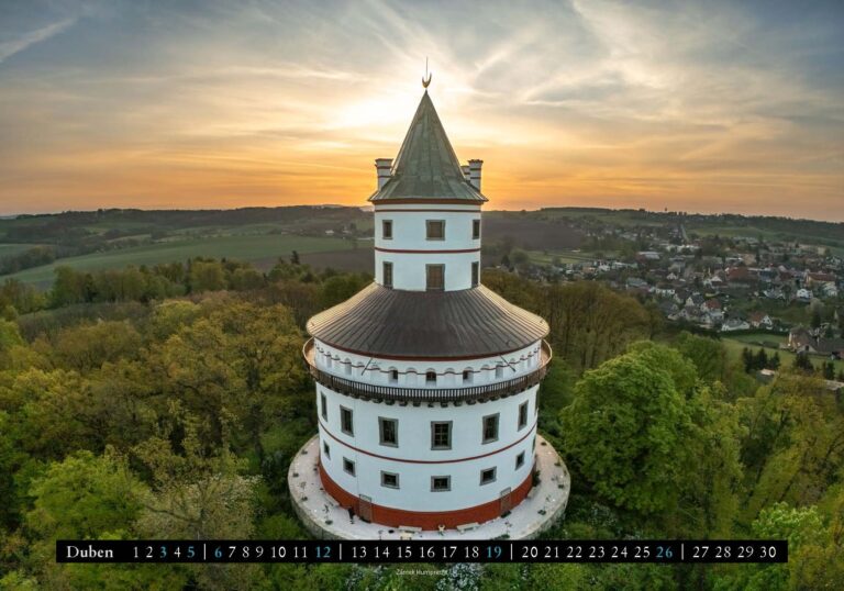 na_ste_nny_ kalenda_r_ 2026 Hrady na s_i_r_ku_Stránka_05
