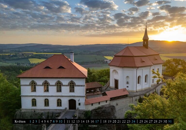 na_ste_nny_ kalenda_r_ 2026 Hrady na s_i_r_ku_Stránka_06